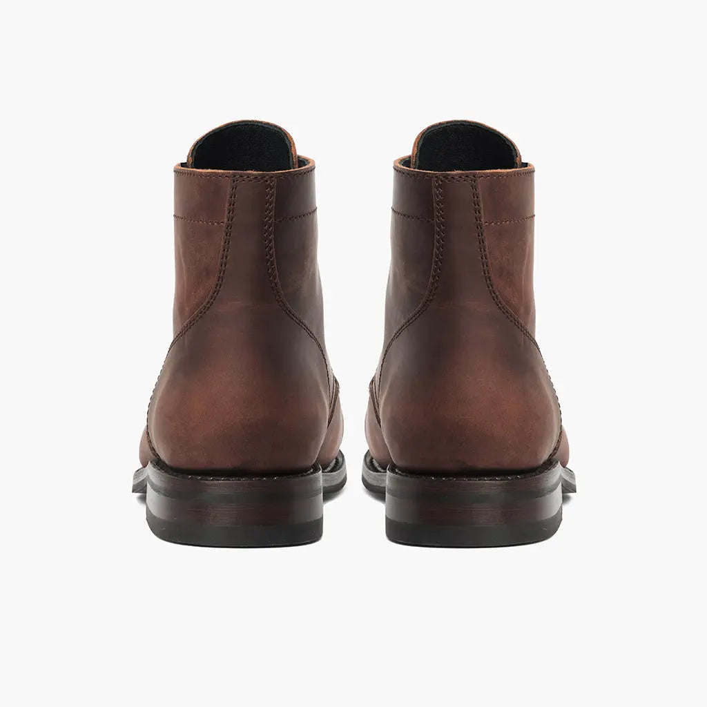 A cap toe for real life
