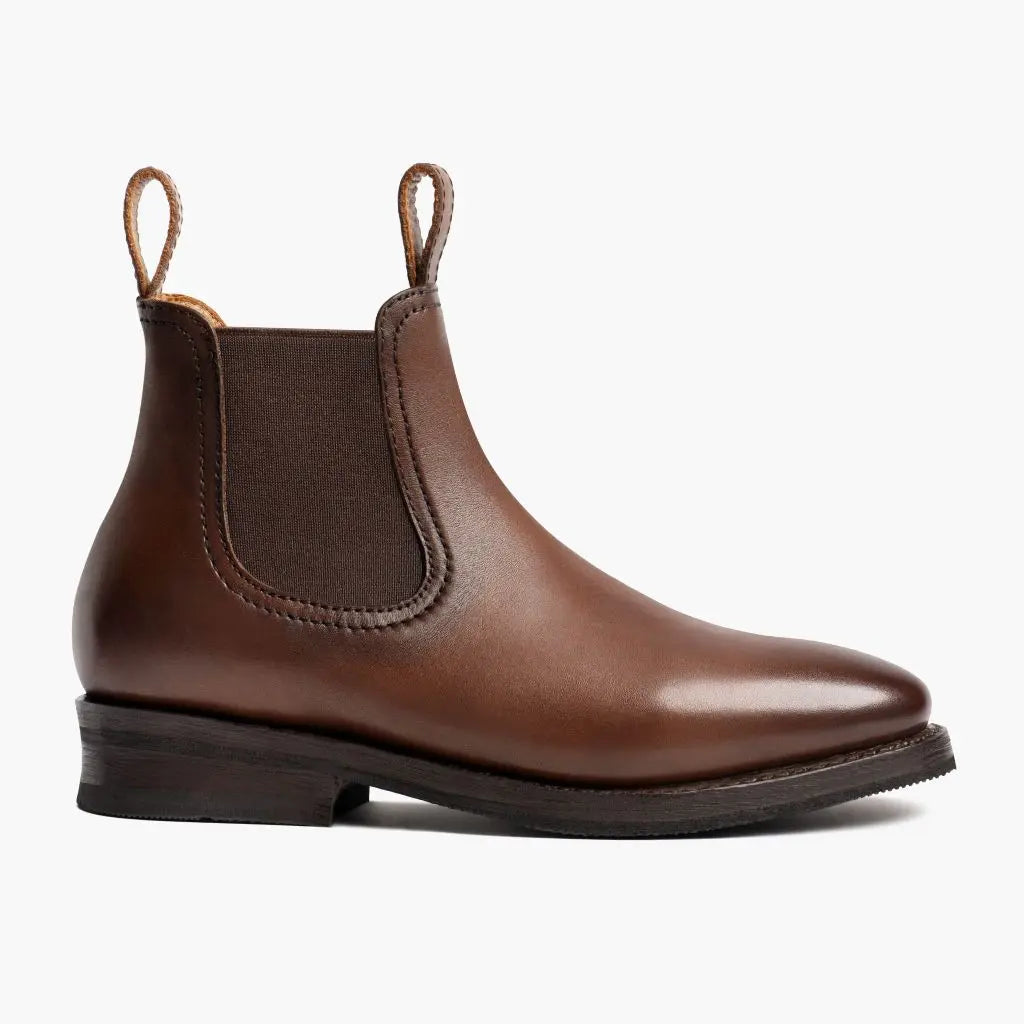 Smooth leather, warm colour