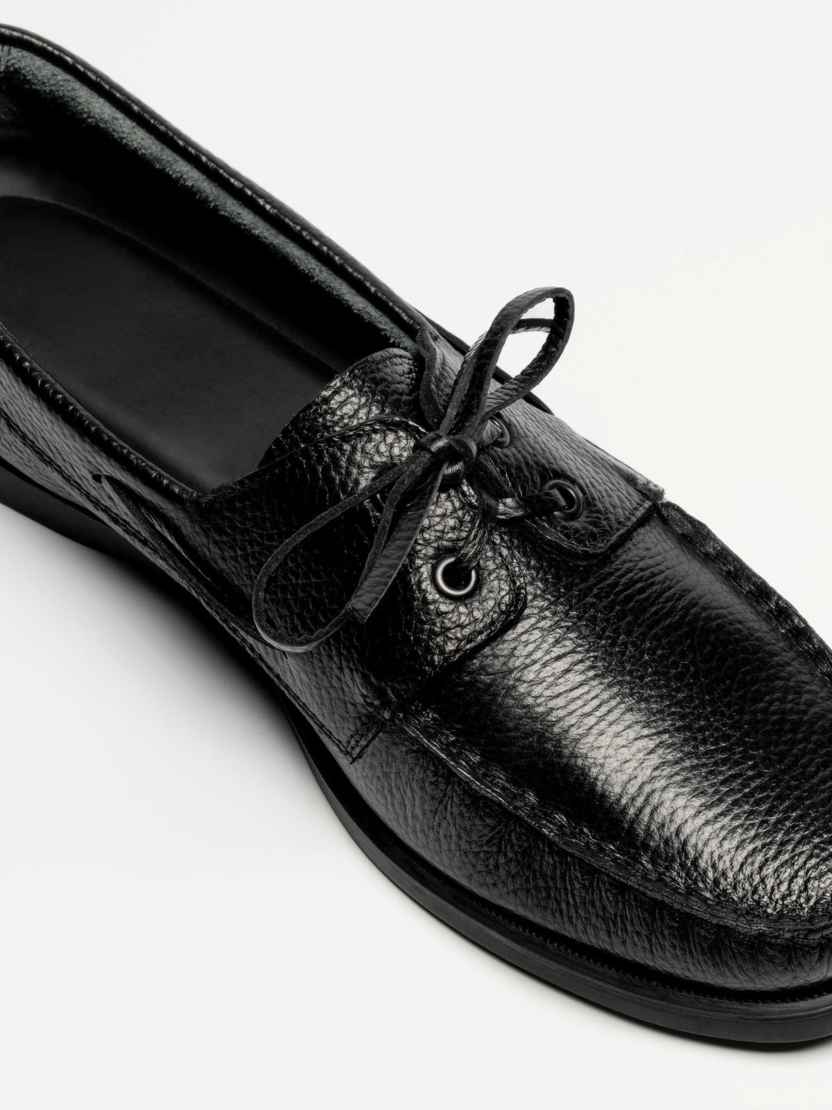 The Boat Shoe - Black Grain